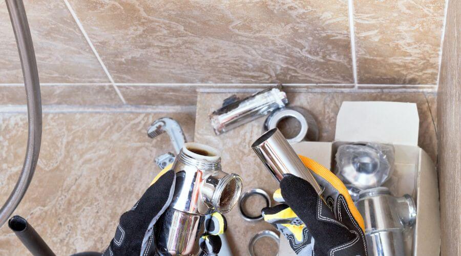 Professional gutter cleaning in Middleburg, KY